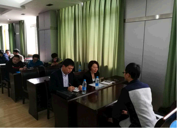 公司董事長(zhǎng)、總經(jīng)理、黨委書(shū)記陳少慧率隊(duì)赴外招聘